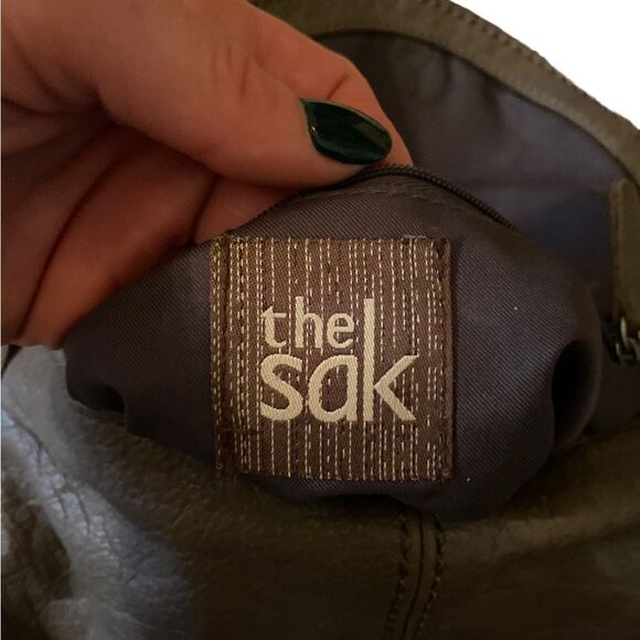 The Sak Silverlake Crossbody Bag Gray Leather Studded Fringe Boho Western - Picture 7 of 9